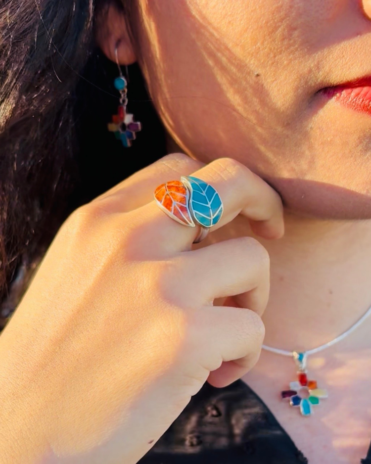 Bijoux artisanaux en argent et pierres naturelles de la collection Initiale par Cholita Nova