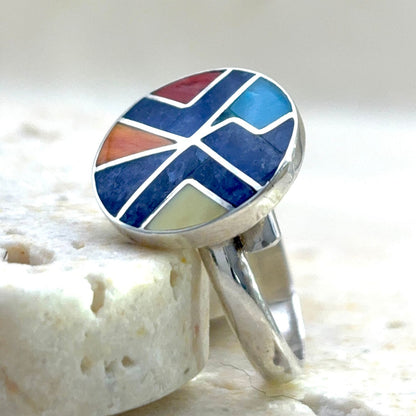 Détail de la Bague Calendrier en pierres naturelles – Bleu minéral