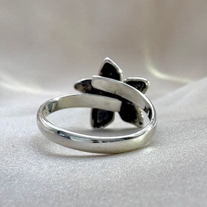 Bague Fleur ajustable en argent avec anneau ouvert