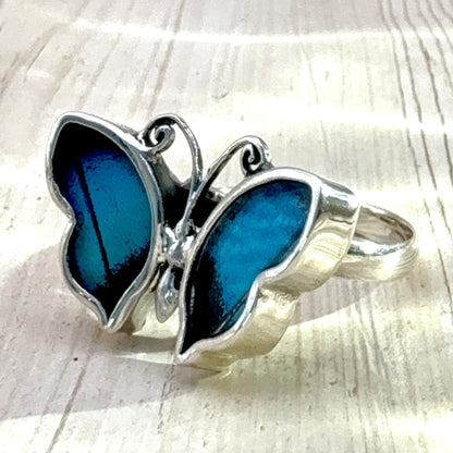 Bague Azura Délicate Bleu céleste en argent vue de côté