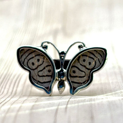 Bague Azura Délicate Brun ocellé en argent avec ailes de papillon naturelles