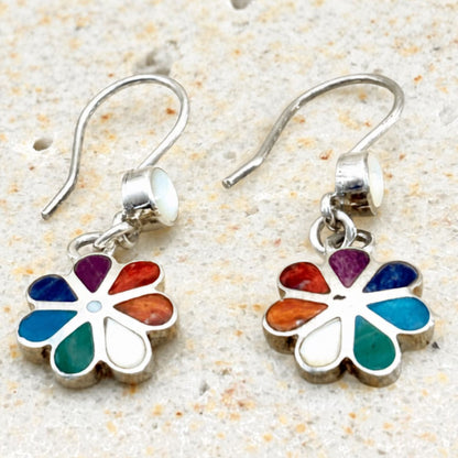 Boucles Flora artisanales en argent ornées de pierres naturelles multicolores