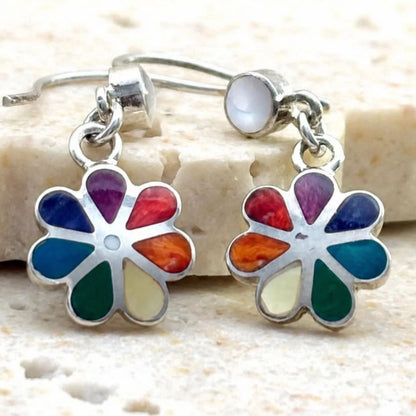 Boucles d'oreilles Flora en argent avec motif fleur et pierres naturelles multicolores