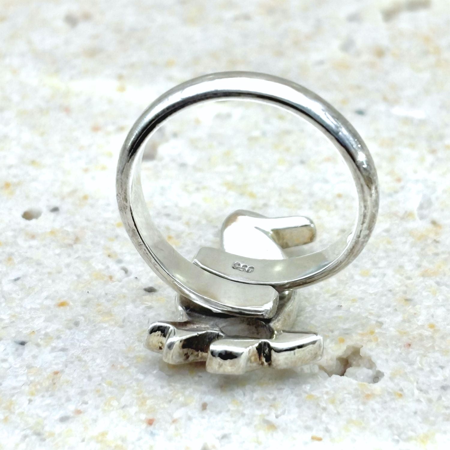  Dos ajustable de la bague Yara en argent

