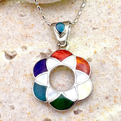 Pendentif Corolle en argent avec chaîne en argent 925