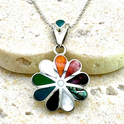 Pendentif Flora en argent et pierres naturelles multicolores sur chaîne en argent