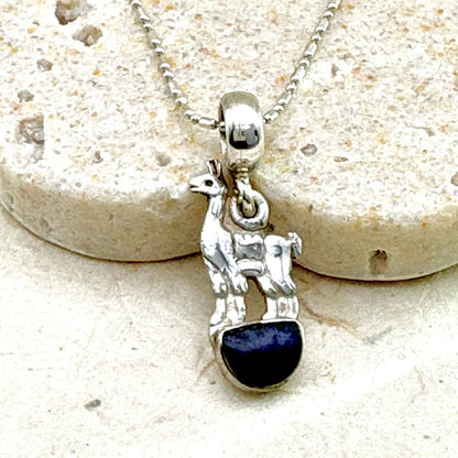 Pendentif Lama en argent avec lapis-lazuli naturel de la collection Essentielle
