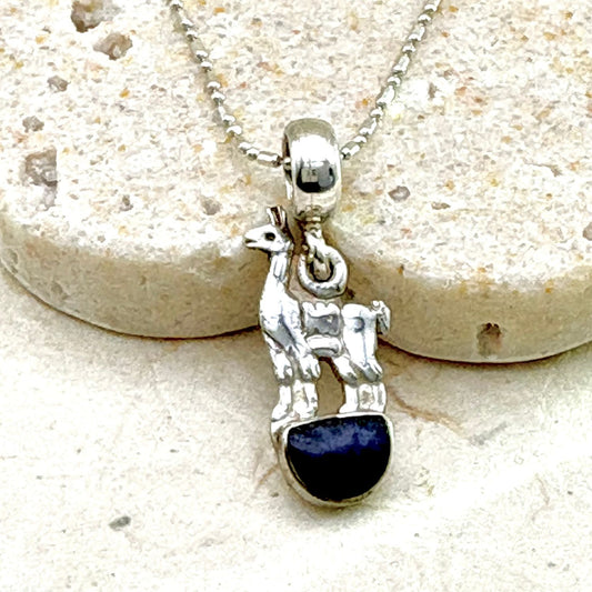 Pendentif Lama en argent avec lapis-lazuli naturel de la collection Essentielle
